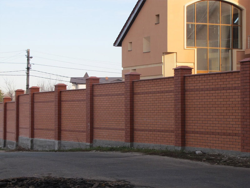 Кирпичные заборы в Ульяновске фото